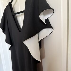 White House Black Market Black/White Drama Sleeve Crepe Shift Dress 10 Chic
